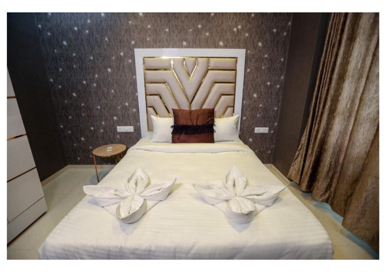 Sunflower Villa *
